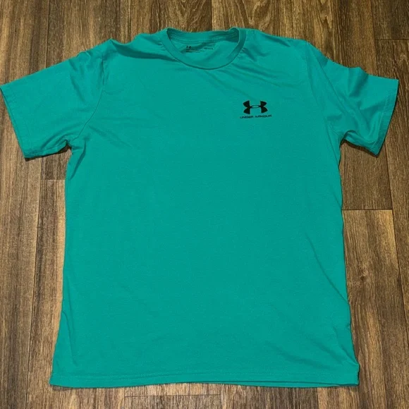 Under Armour T-Shirt - Picture 2 of 6